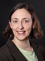 Dr. Lisa de Vries